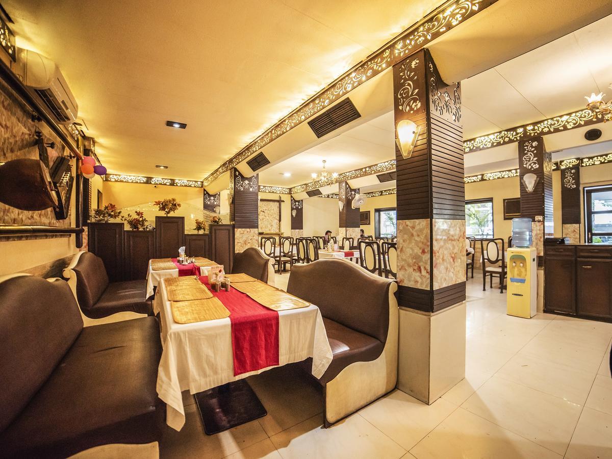 Fabhotel Santoor Geeta Bhawan Square Indore Dış mekan fotoğraf